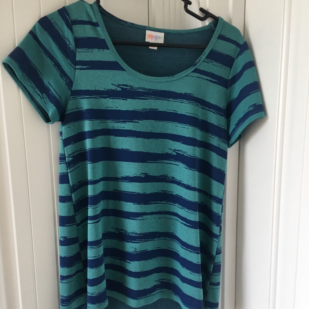 Lularoe classic tee